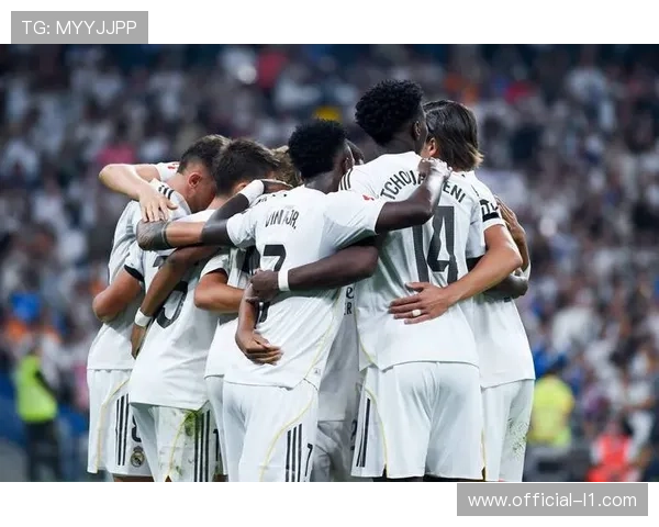 皇马防线残阵应对密集赛程，楚阿梅尼客串中卫凸显人员危机